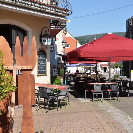 Hotel Restaurant Zum Schwan Mettlach Exteriör bild